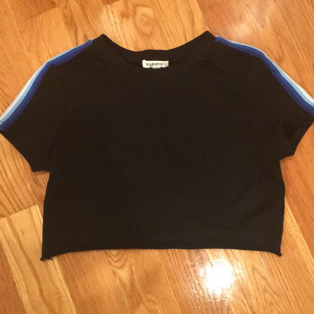 Black crop top
